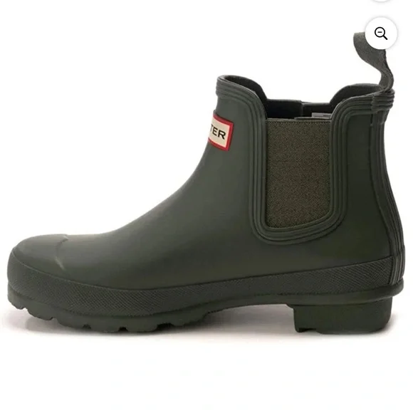 Hunter Short original Chelsea Boot in dark  olive size 7 NEW - Picture 2 of 7